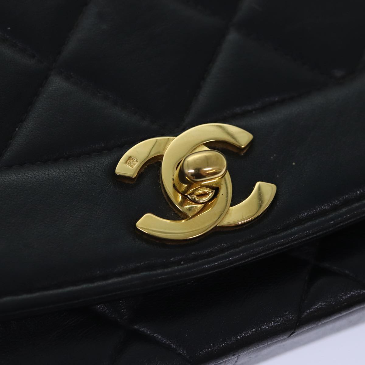 Top Quality Chanel Diana Matelasse Chain Shoulder Bag Lamb Skin Black CC Auth 87740A