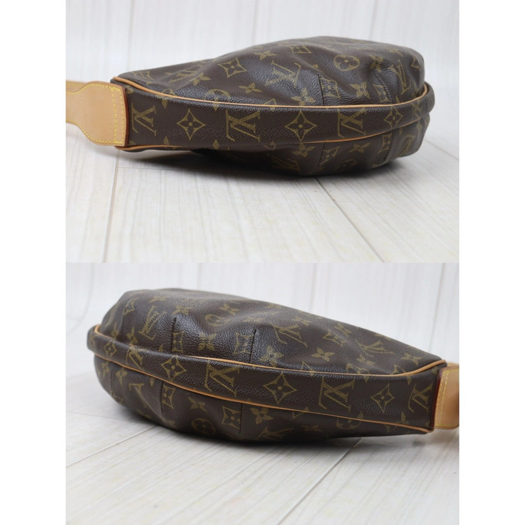 Very Good ( Rank A)｜LV Monogram Pochette Croissant MM Shoulder Bag｜24101003