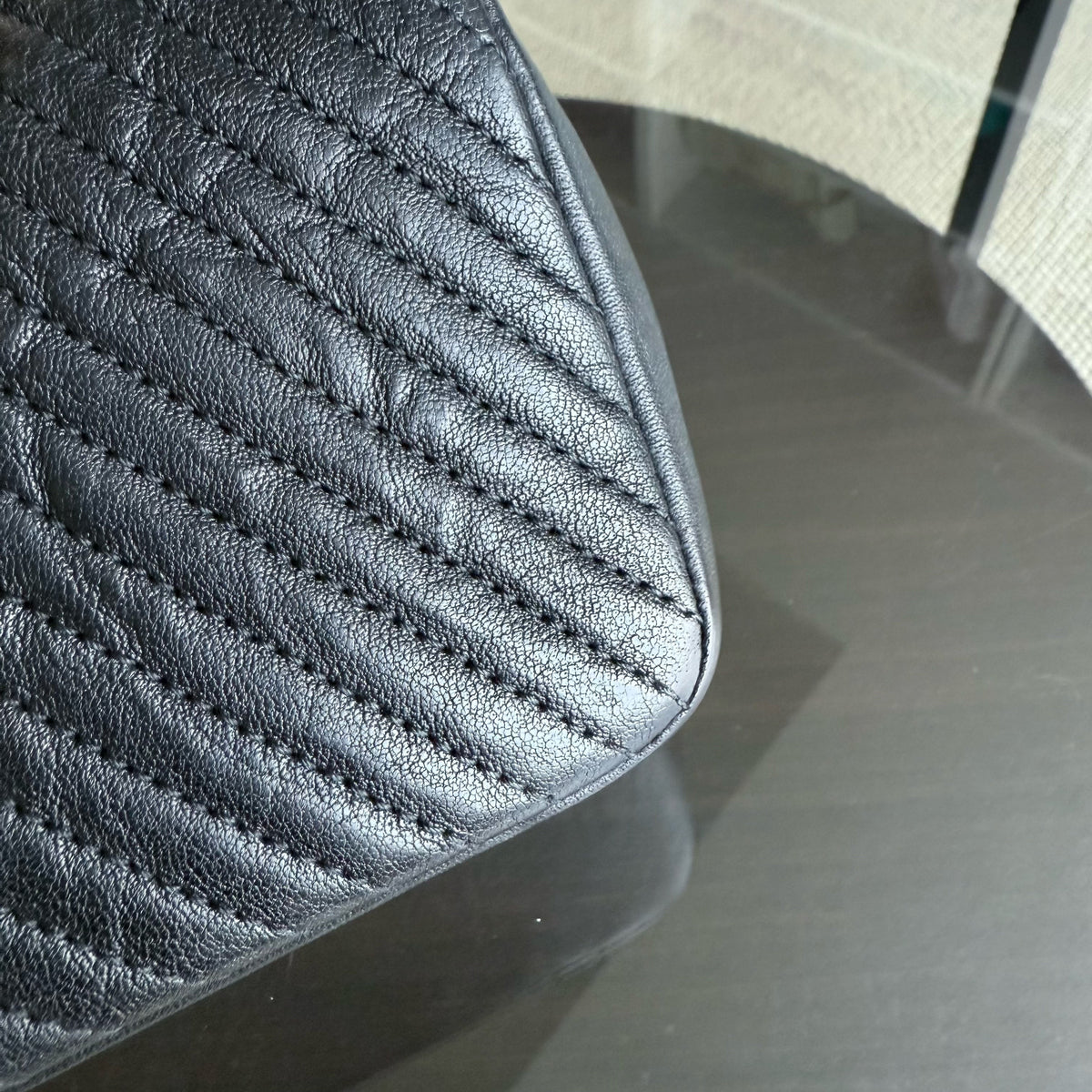 Chanel Seasonal Flap Herringbone - 23CM Calfskin Chevron Black Series 22