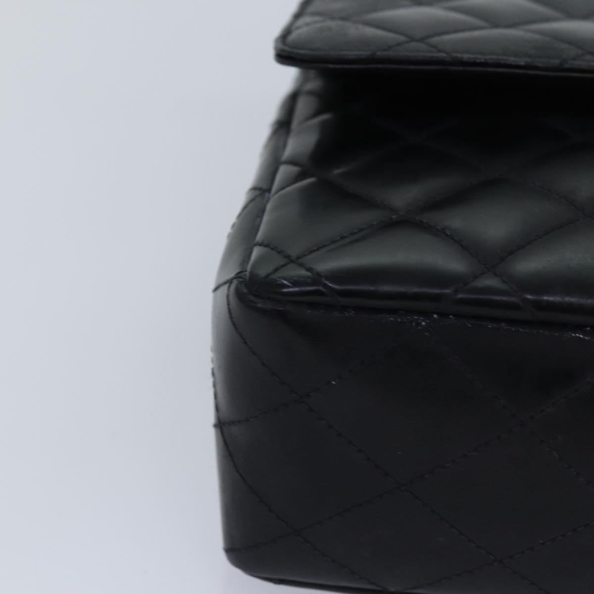 Top Quality Chanel Matelasse Chain Shoulder Bag Leather Black Gold CC Auth 88183