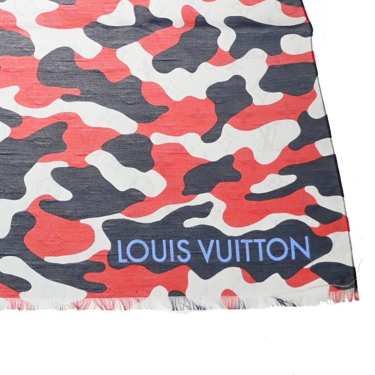 LOUIS VUITTON Scarves