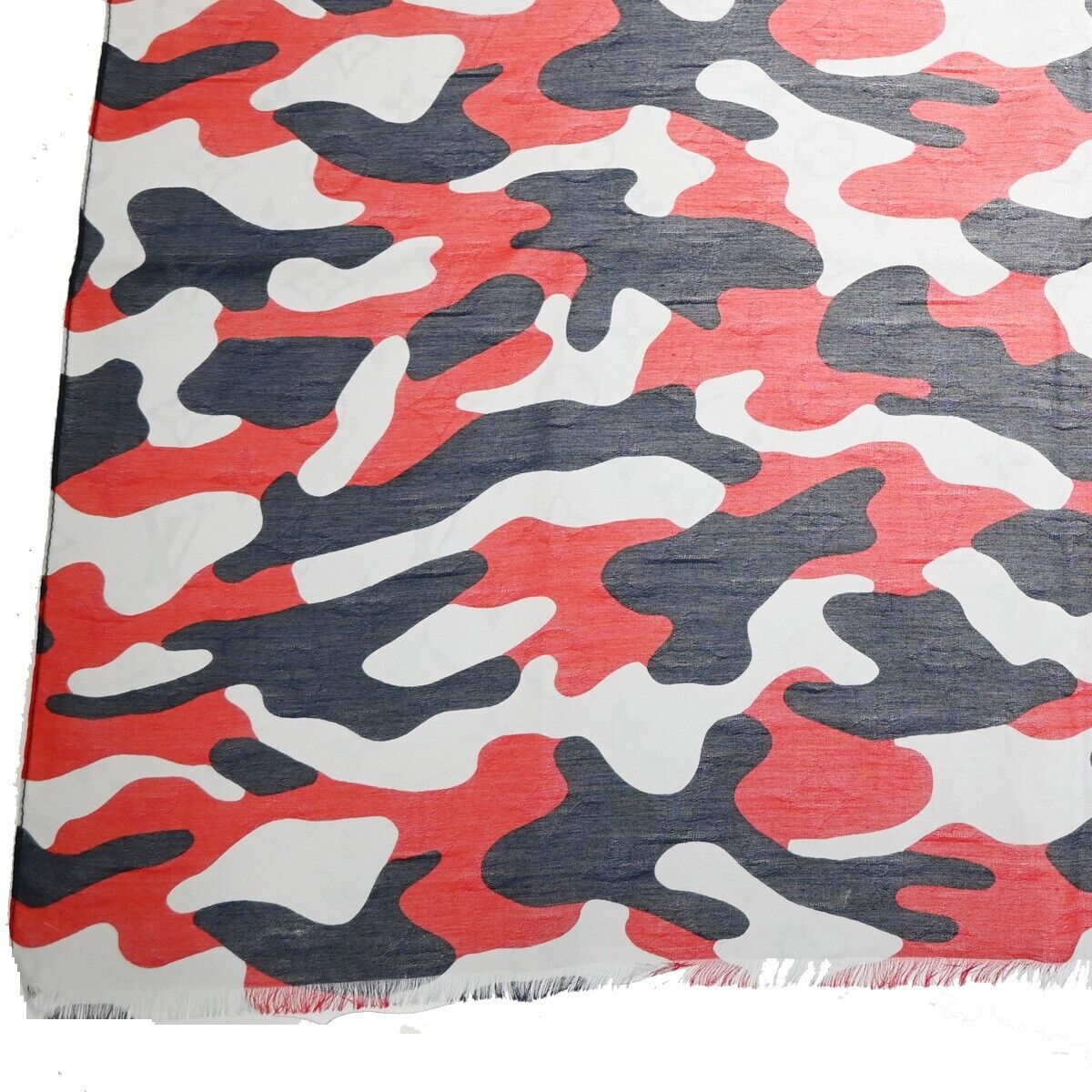 LOUIS VUITTON Scarves