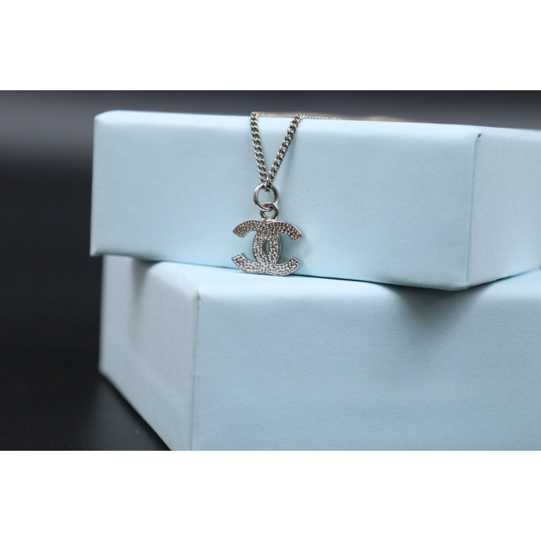 Very Good ( Rank A)｜CHANEL COCO Mark Rhinestone Necklace Silver｜V25071018