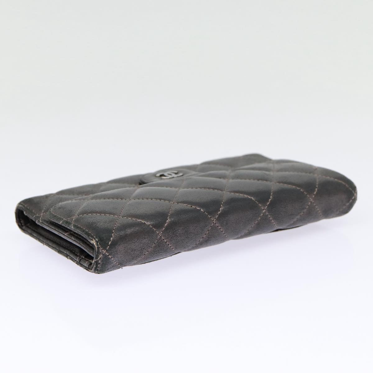 Top Quality Chanel Matelasse Wallet Leather Silver Gunmetal CC Auth 88726