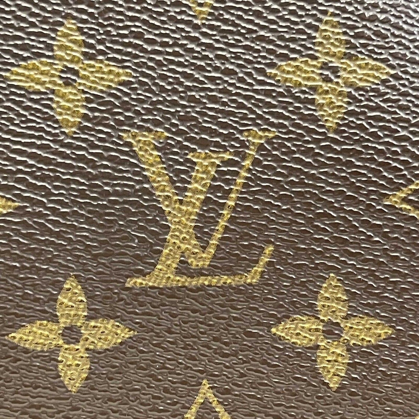 LOUIS VUITTON - LV Artsy MM - Brown Monogram Shoulder Bag