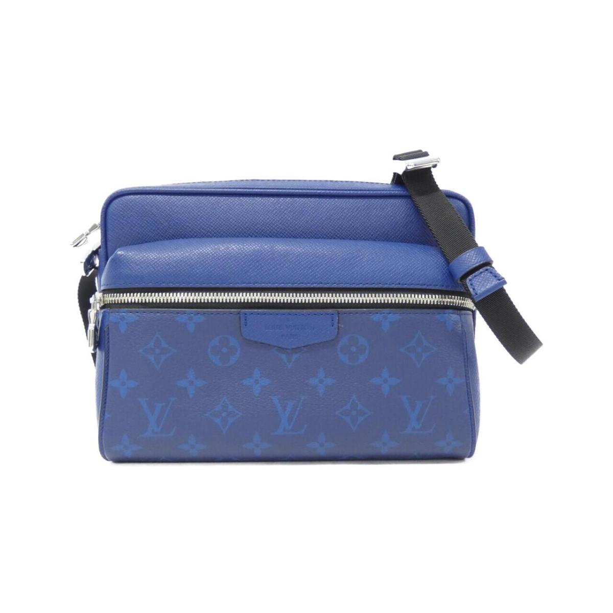 Louis Vuitton Taiga Lama Outdoor Messenger PM M30242 Shoulder Bag