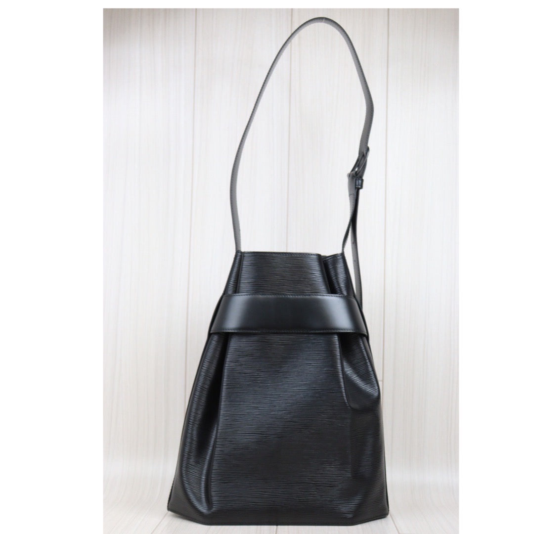 Rank A ｜ LV Epi GM Sack de Paul Shoulder Bag｜24041113