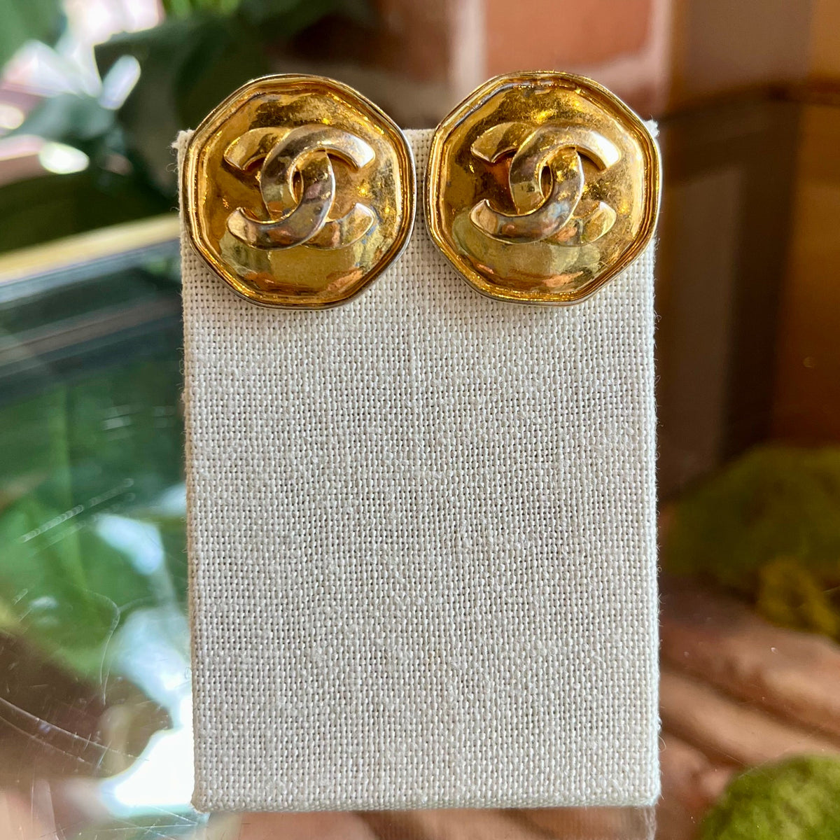 CHANEL Gold Vintage Clip On Earrings TS3930