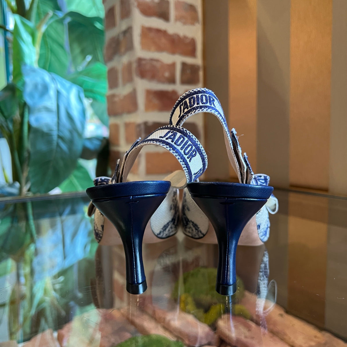 DIOR J'Adior Deep Blue Cotton Embroidered Toile de Jouy Scotland Motif Slingback Pump SZ40(10US)