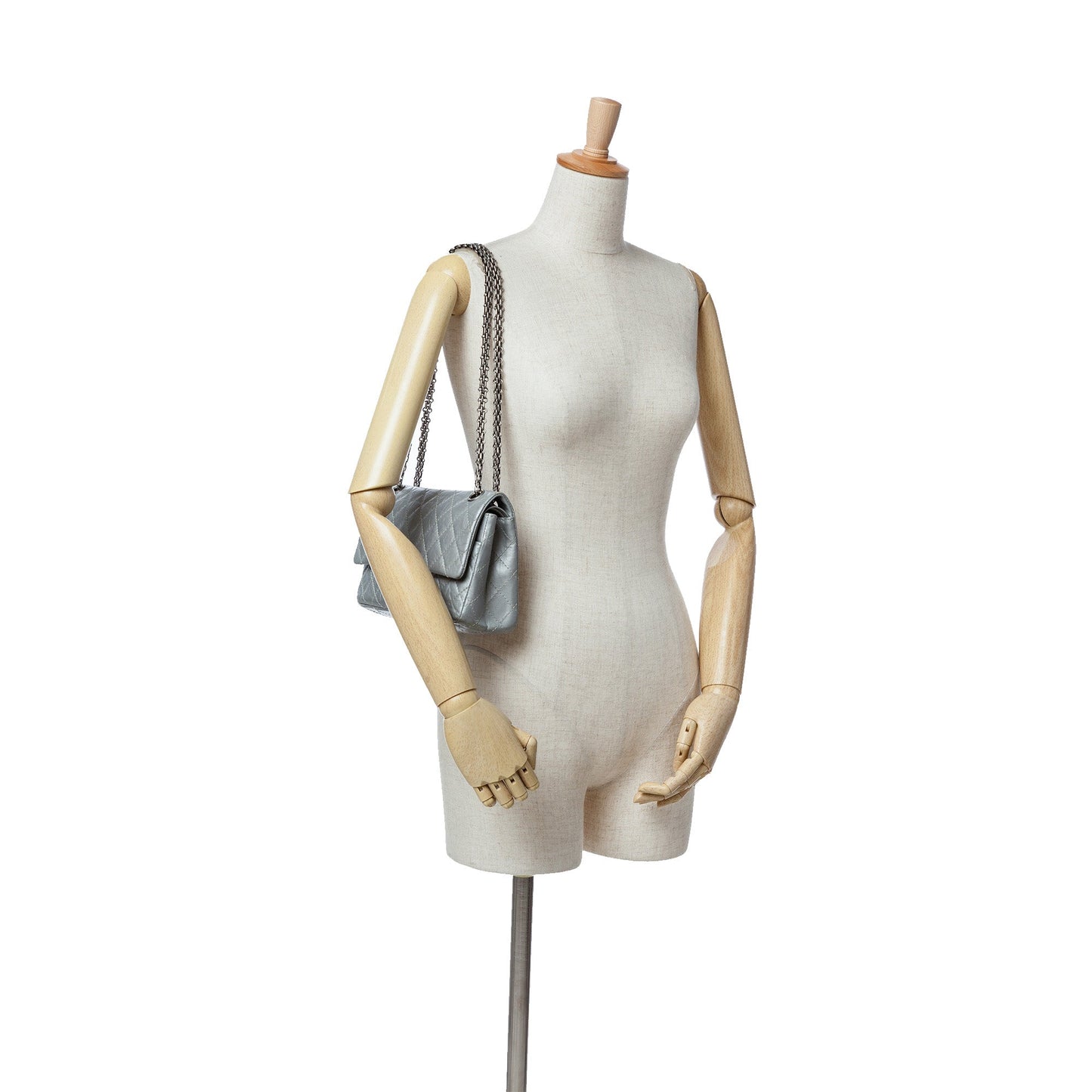 Silver Chanel Reissue 2.55 Aged Calfskin Flap 225 Shoulder Bag