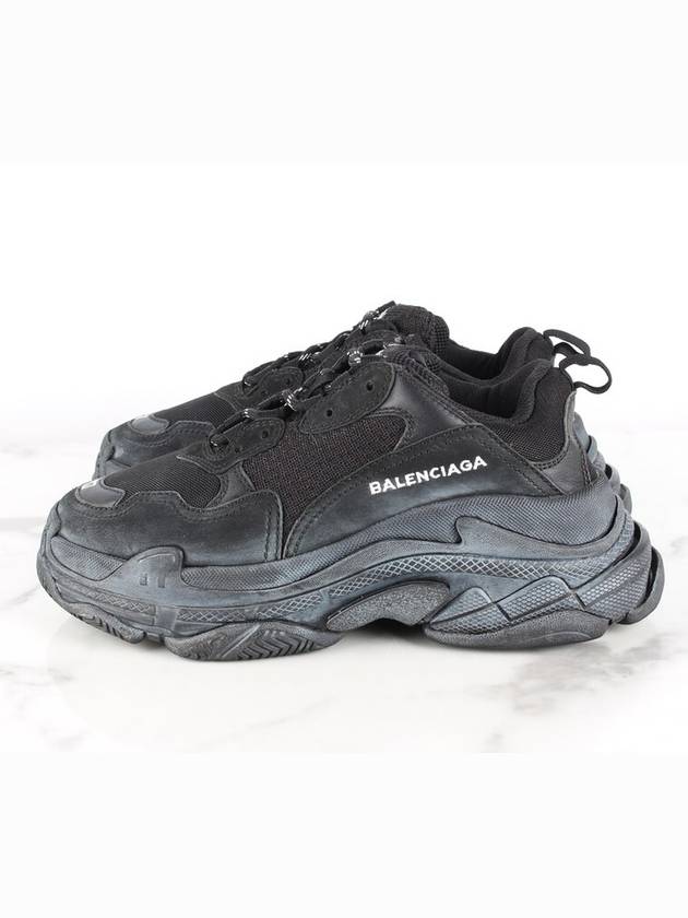 Luxury Balenciaga  Triple S dirty black sneakers 37 240