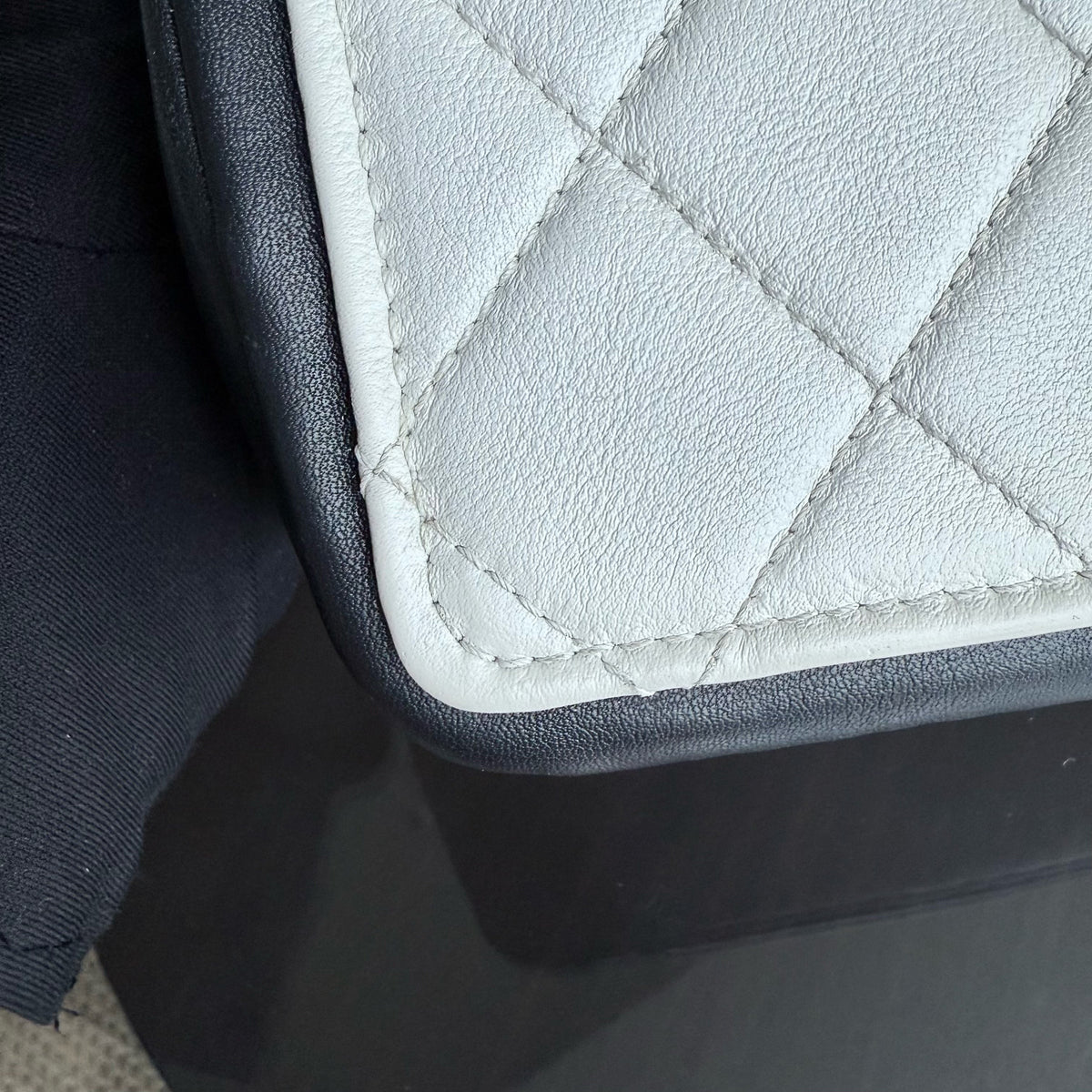 Chanel Seasonal Flap - 23CM Quilted Lambskin Bi-Color White Black Gold Hardware Series 19