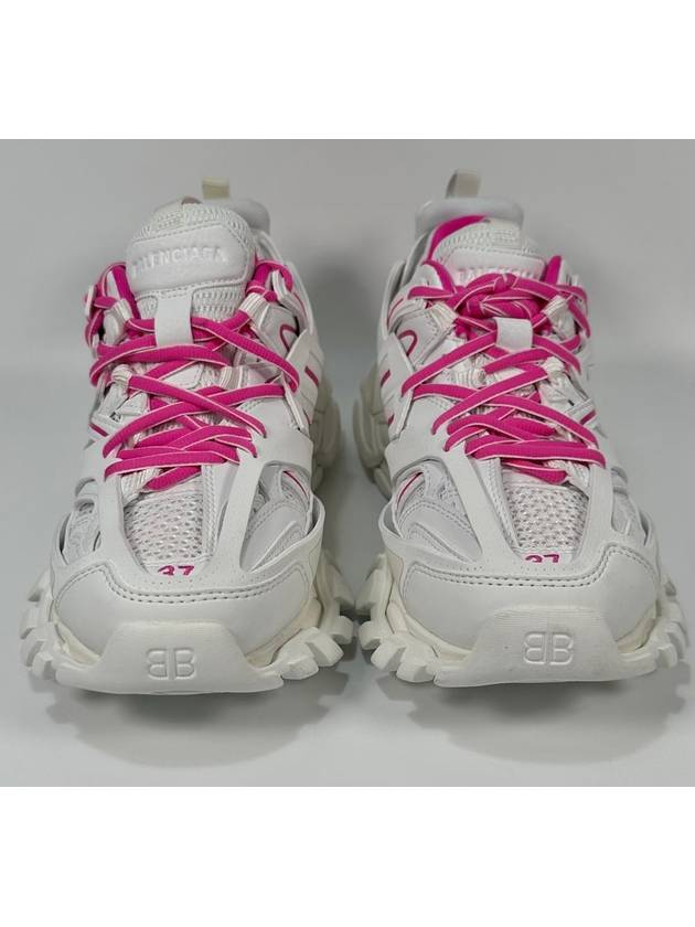 Luxury Balenciaga  track sneakers 240