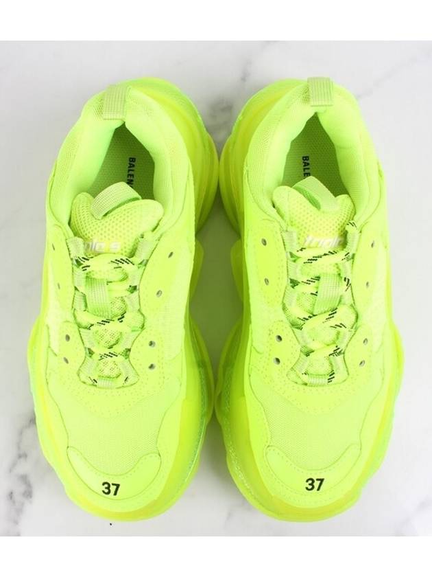 Luxury Balenciaga  Airsole Triple S Sneakers 37 240