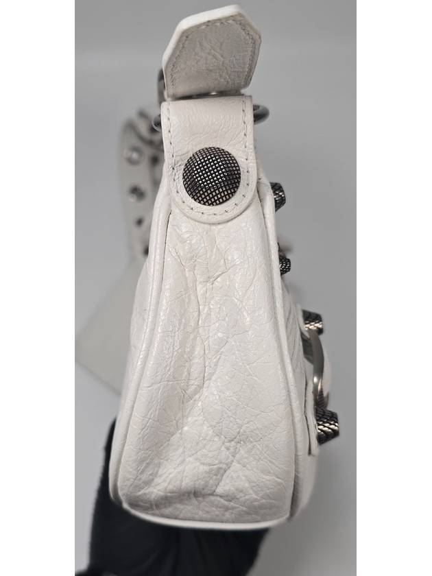 Luxury Balenciaga  Le Cargol xs shoulder bag