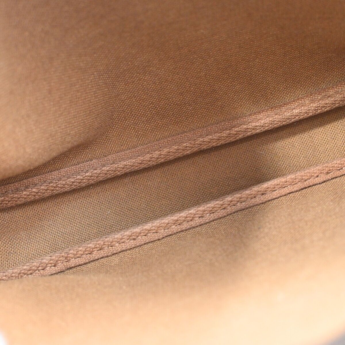 LOUIS VUITTON Pochette accessoires Clutch Bag