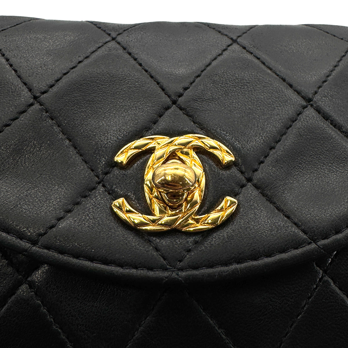 CHANEL VINTAGE MATELASSE MINI CHAIN SHOULDER BAG BLACK LAMB SKIN 90269602