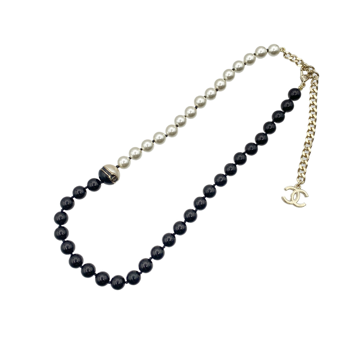 CHANEL NECKLACE COCOMARK FAKEPEARL WHITE BLACK ACCESSORY B24C 90272310