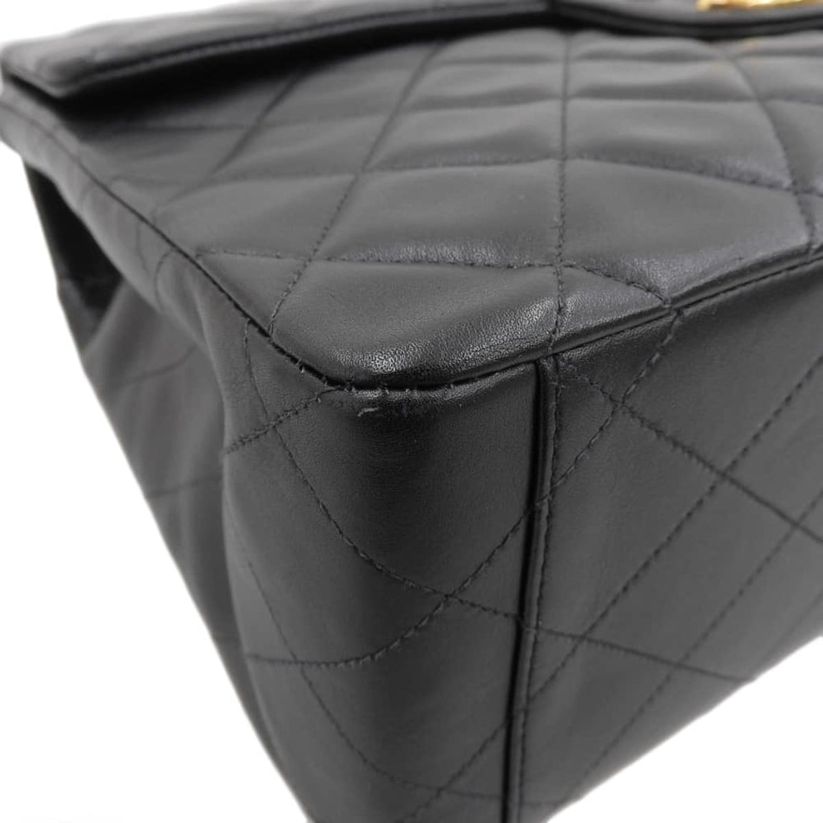CHANEL Matelasse Shopper