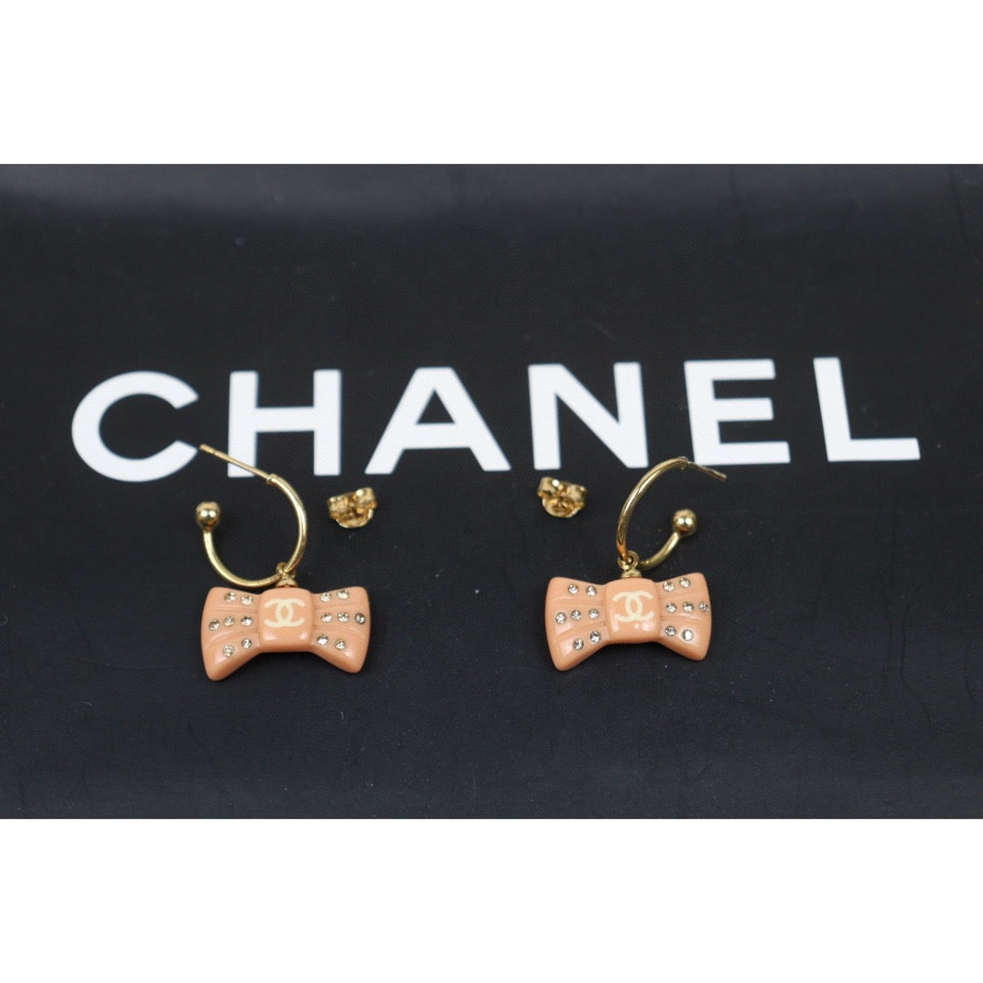 Very Good ( Rank A) ｜CHANEL COCO Mark Bow tie Rhinestone Earrings｜Q25032712