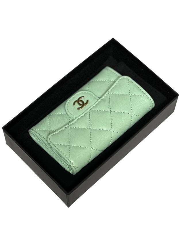 Classic Gold Logo Grained Shiny Calfskin Card Wallet Light Green Chanel