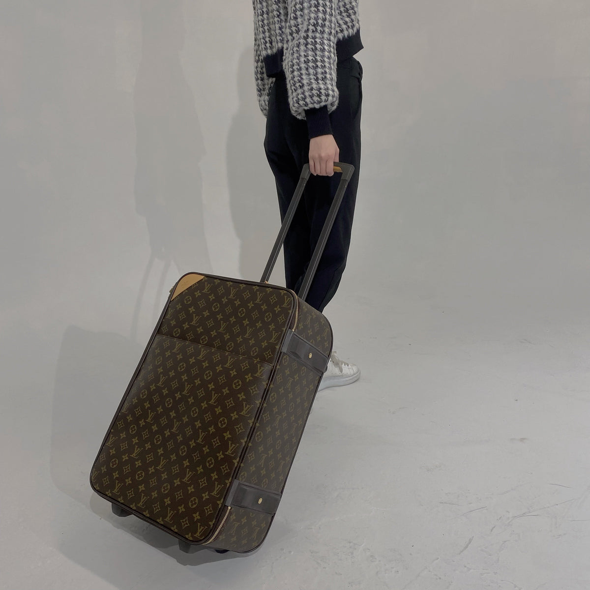 Louis Vuitton pegase 55 carry on