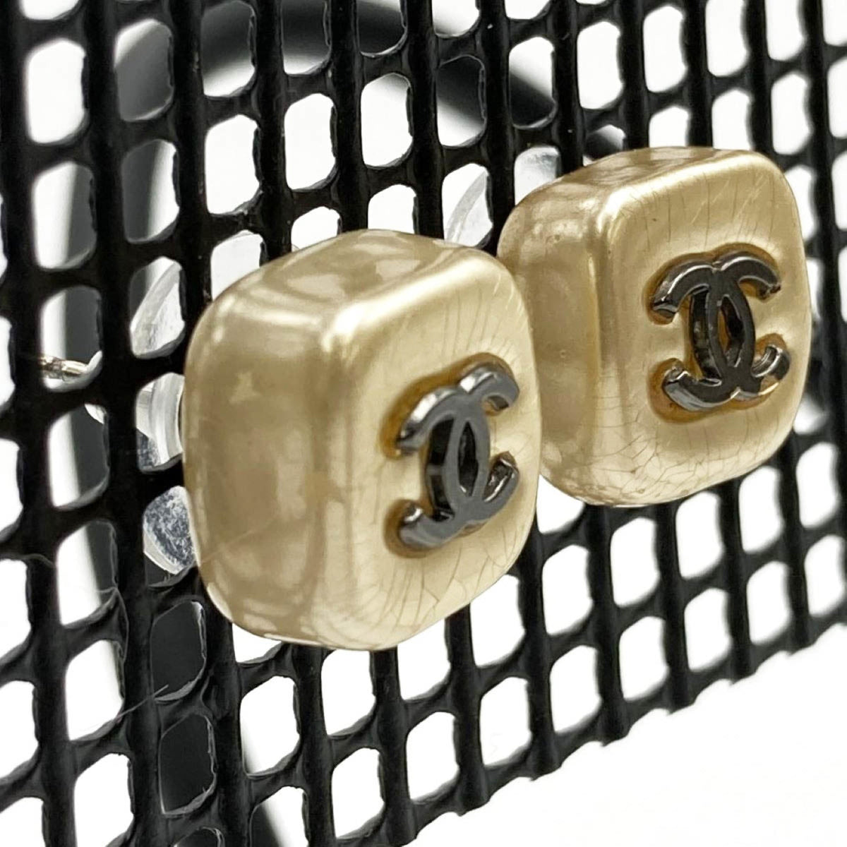 Top Quality Chanel Logo CC Earrings