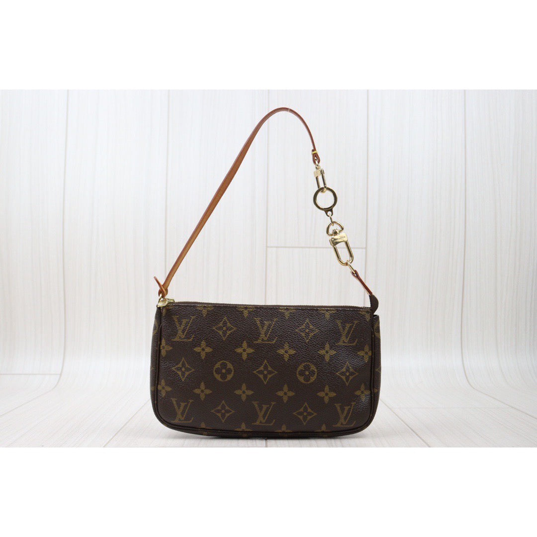 Good ( Rank AB) ｜ LV Monogram Pochette Accessoires Vintage Model ｜VT25030106