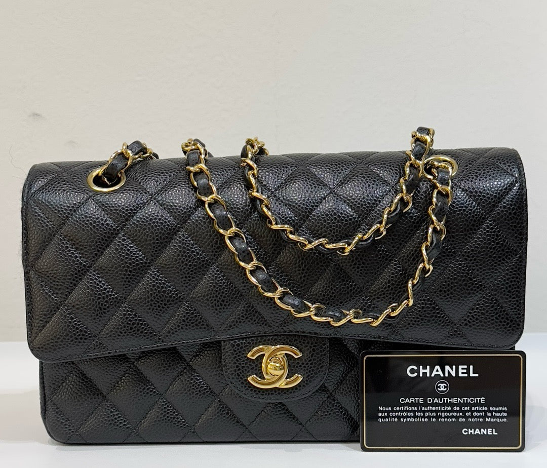 Chanel Medium Classic Quilted Caviar Double Flap Black GHW 2790 holo card