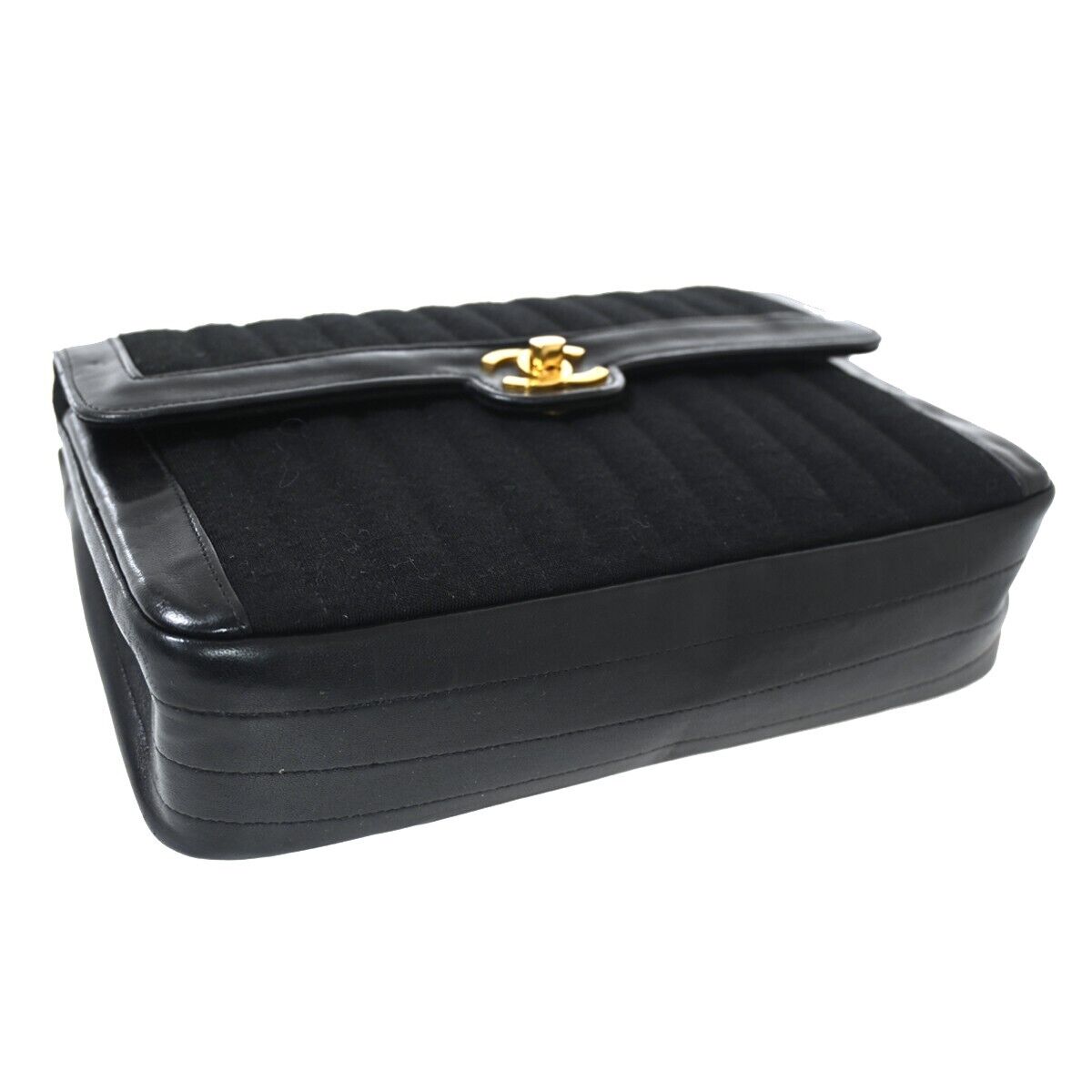 CHANEL Matelasse Shoulder Bag