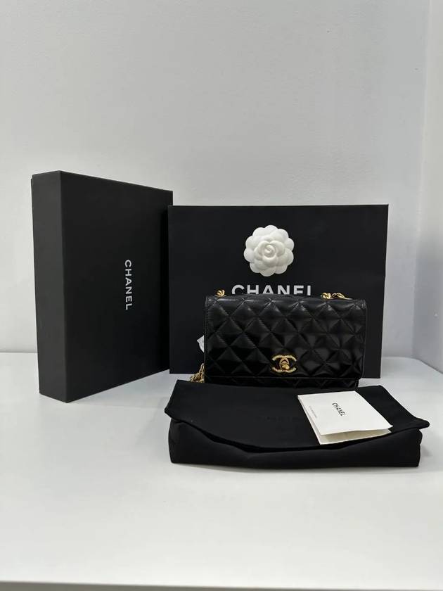 Season Chain WOC Lambskin Black Gold AP3043 Chanel