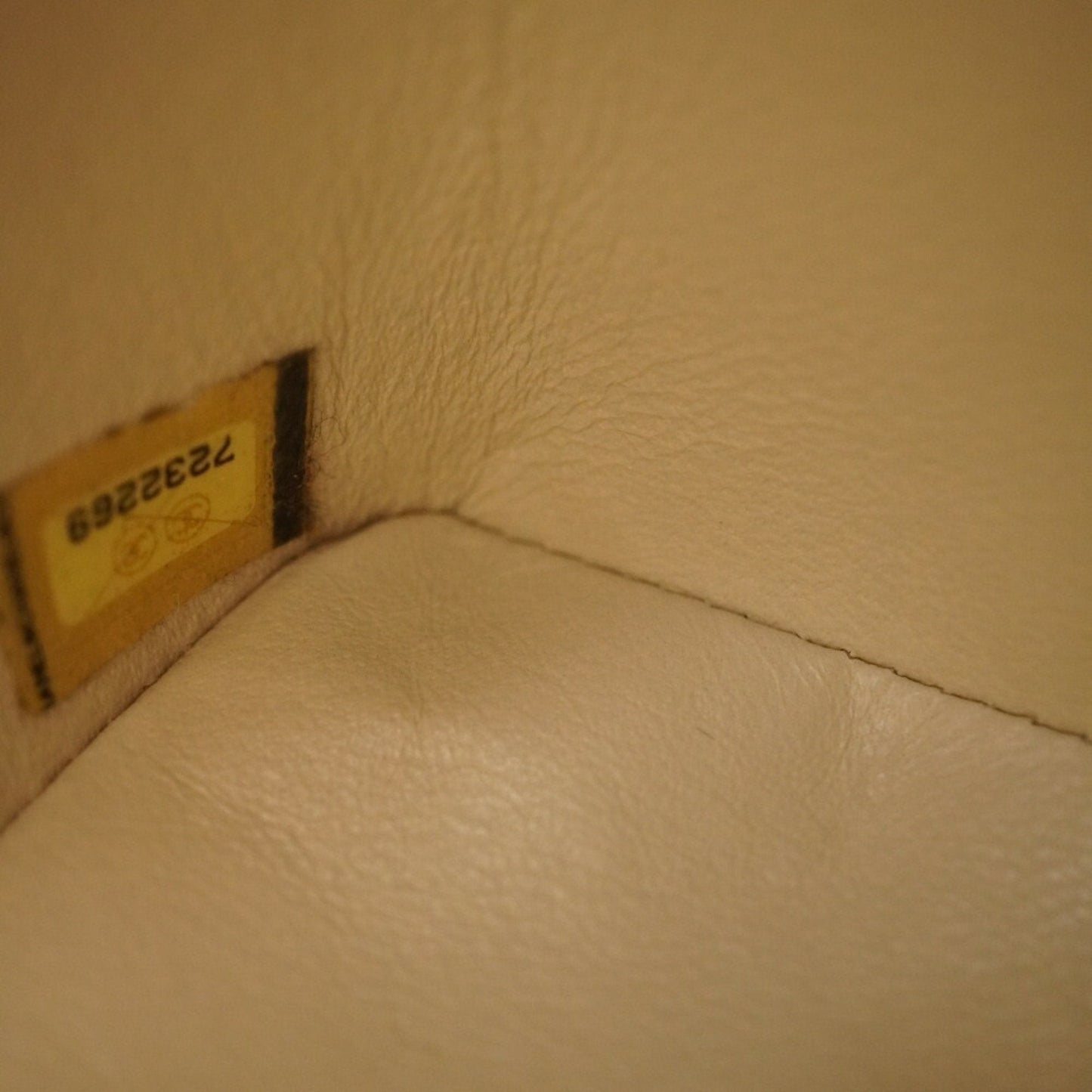 CHANEL Medaillon Tote