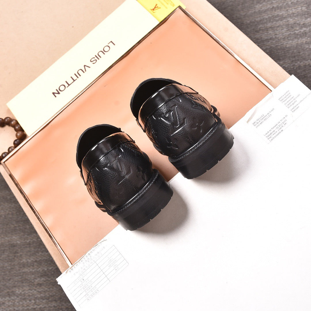 Louis Vuitton Moccasin shoes