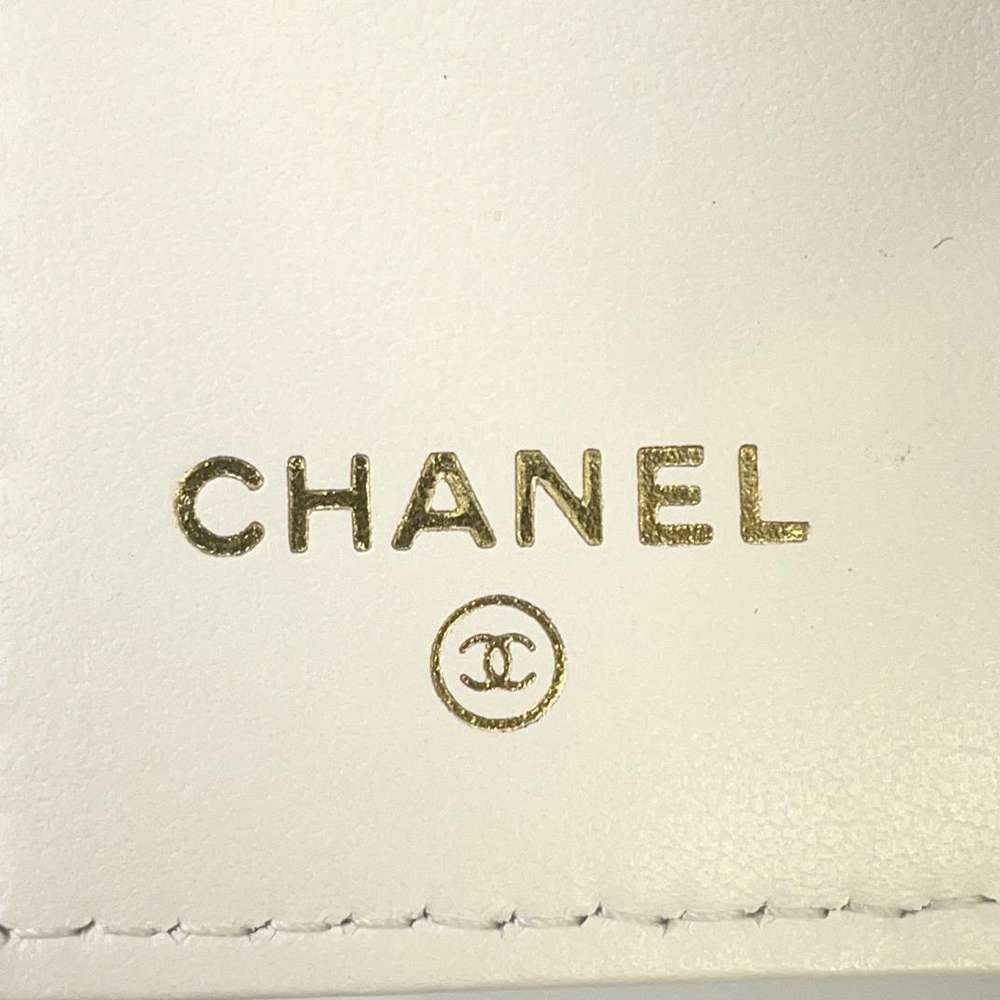 CHANEL Matelasse Tri-Fold Wallet White AP0230 Caviar Leather