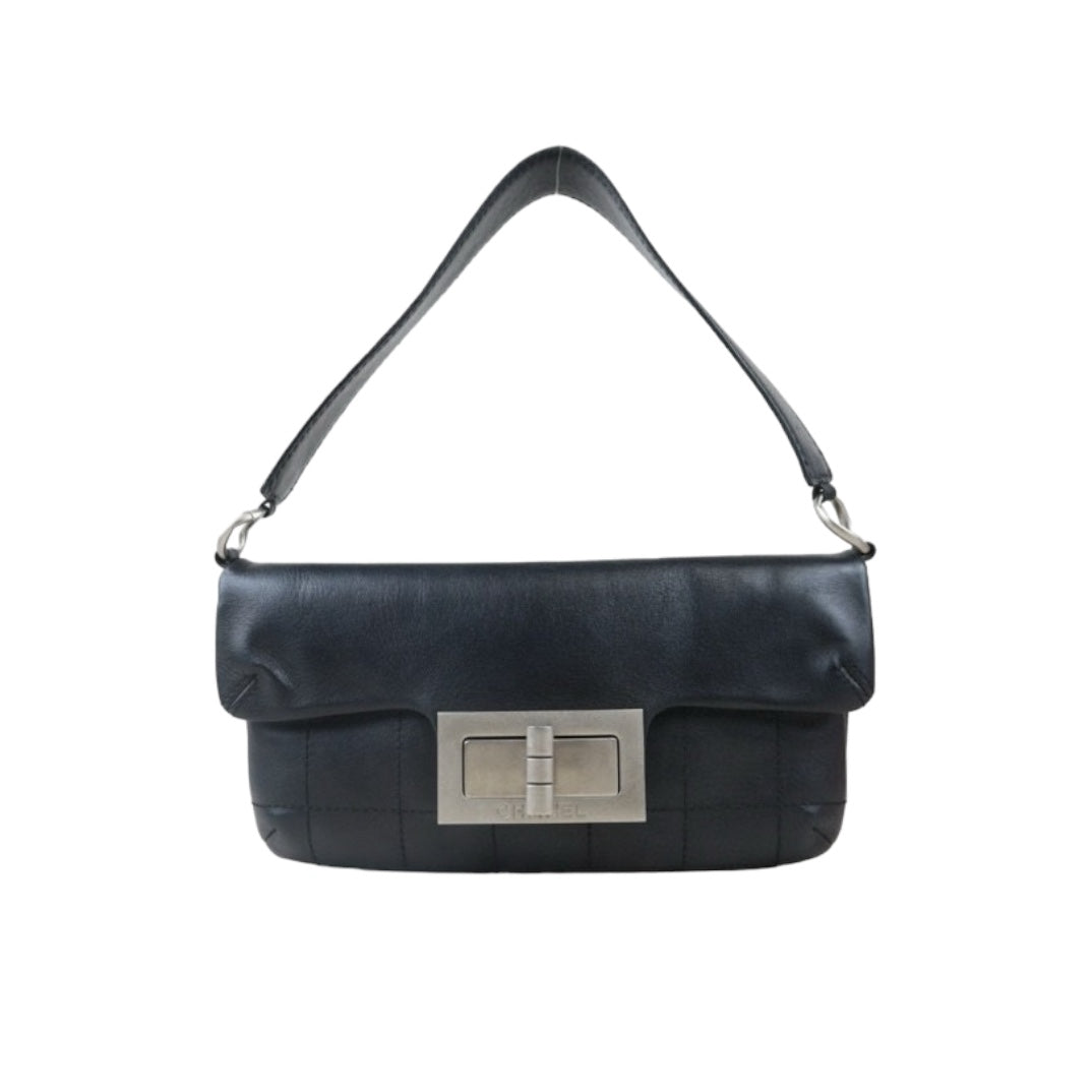 Good ( Rank AB) ｜ CHANEL Lamb Skin 2.55 Matelasse Black Shoulder Bag Made in 2003-2004Year｜Y24082605