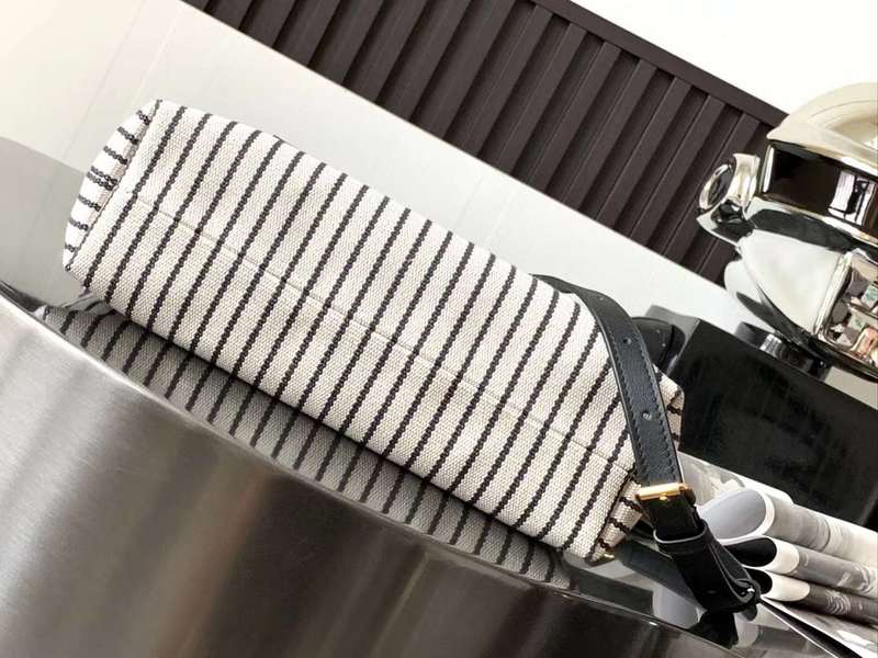 Yves Saint Laurent - Bags - The Wells Bags  597