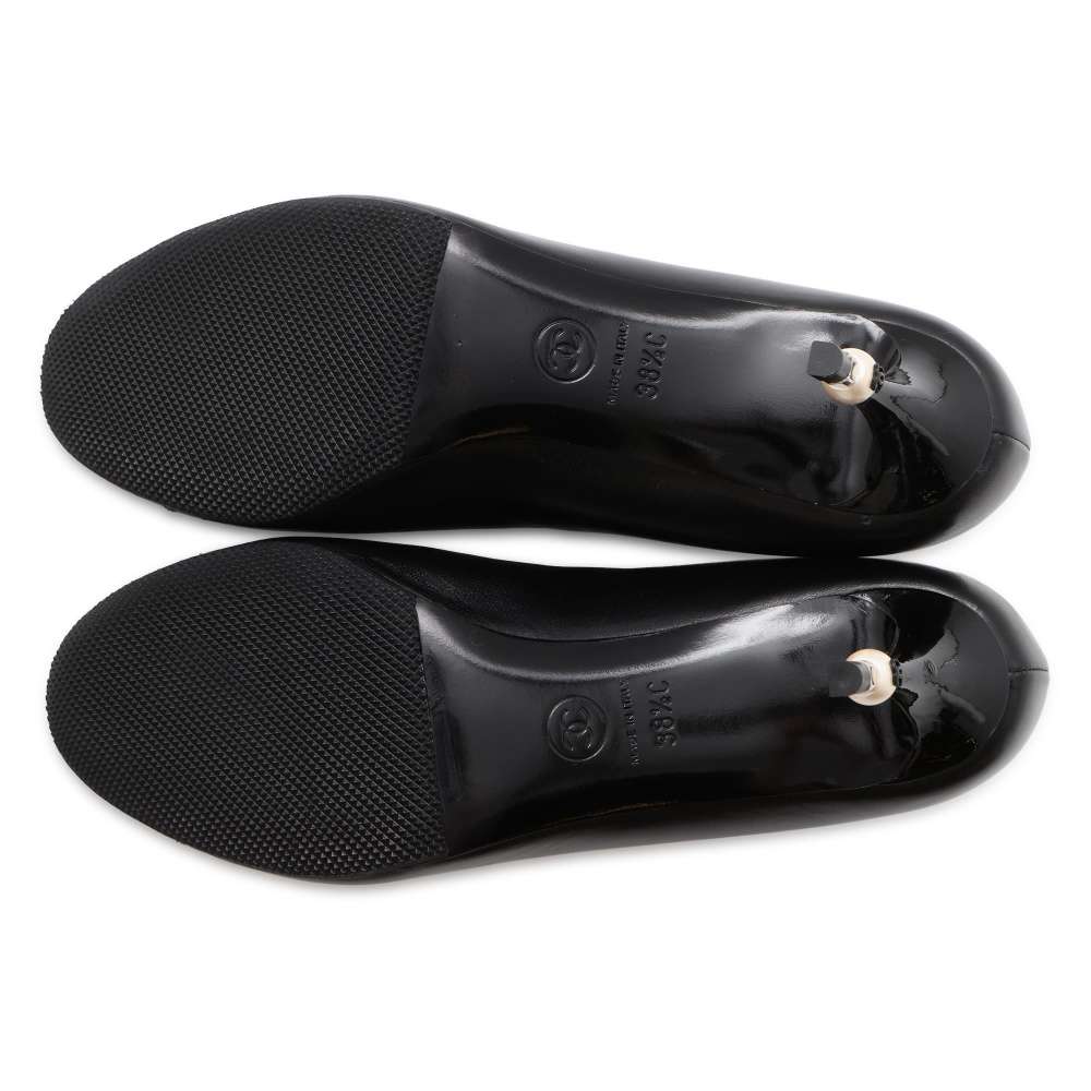 CHANEL CC Logo Pumps Black G34136 Leather Patent Leather Size 38 1/2C