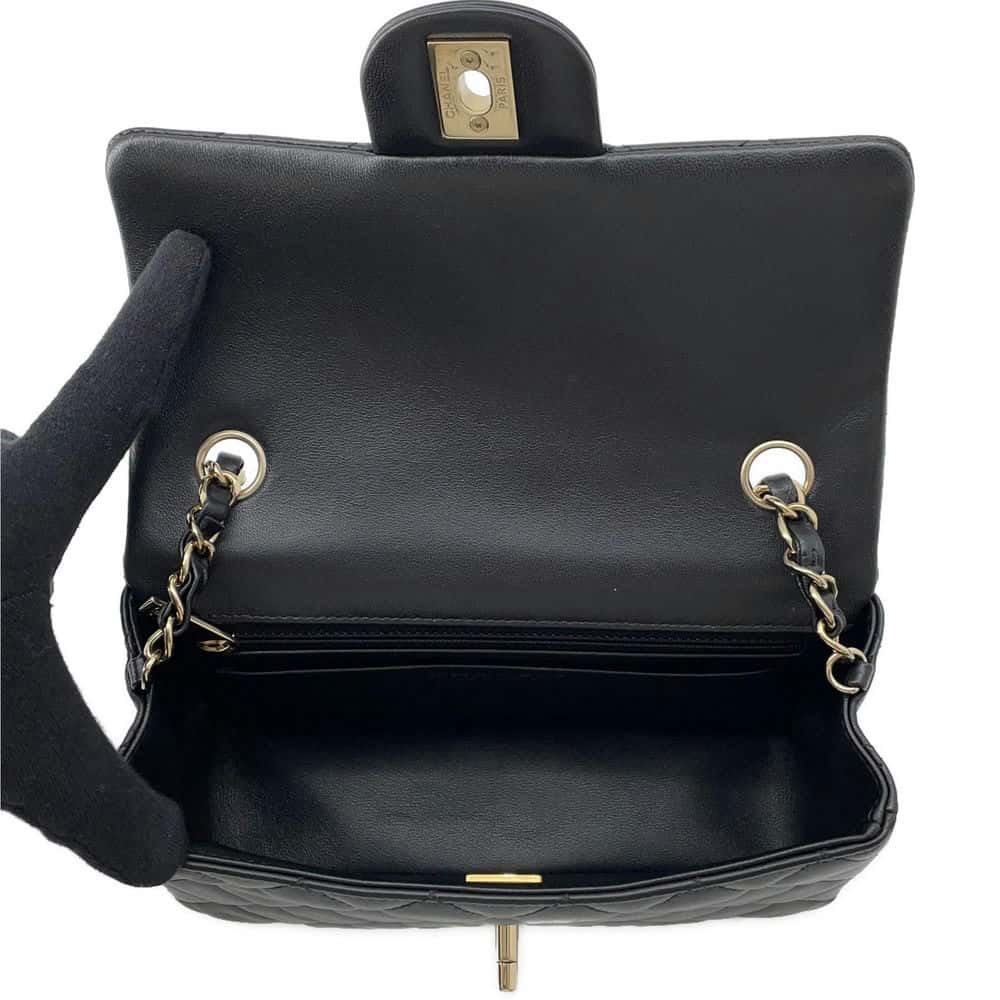 CHANEL Mini Matelasse Chain Shoulder Bag Black A69900 Lambskin Size Mini