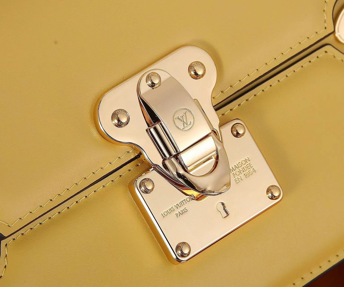LB966 Orsay MM / 8.5 x 6.2 x 2inches / HIGHEST QUALITY VERSION