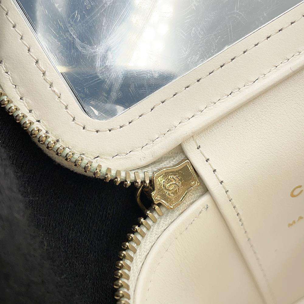 CHANEL Vanity ChainShoulder Playing Cards White AP3078 Caviar Leather Size Small