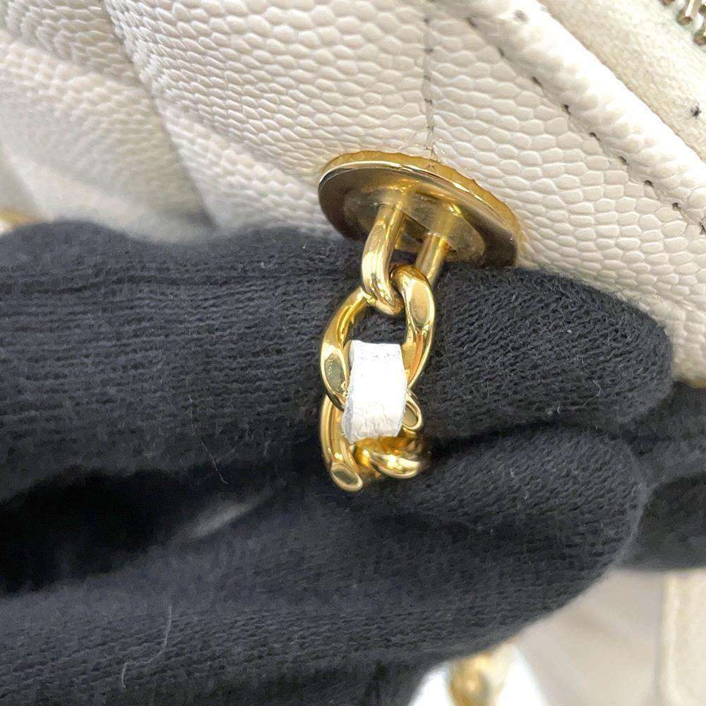 CHANEL Vanity ChainShoulder Playing Cards White AP3078 Caviar Leather Size Small