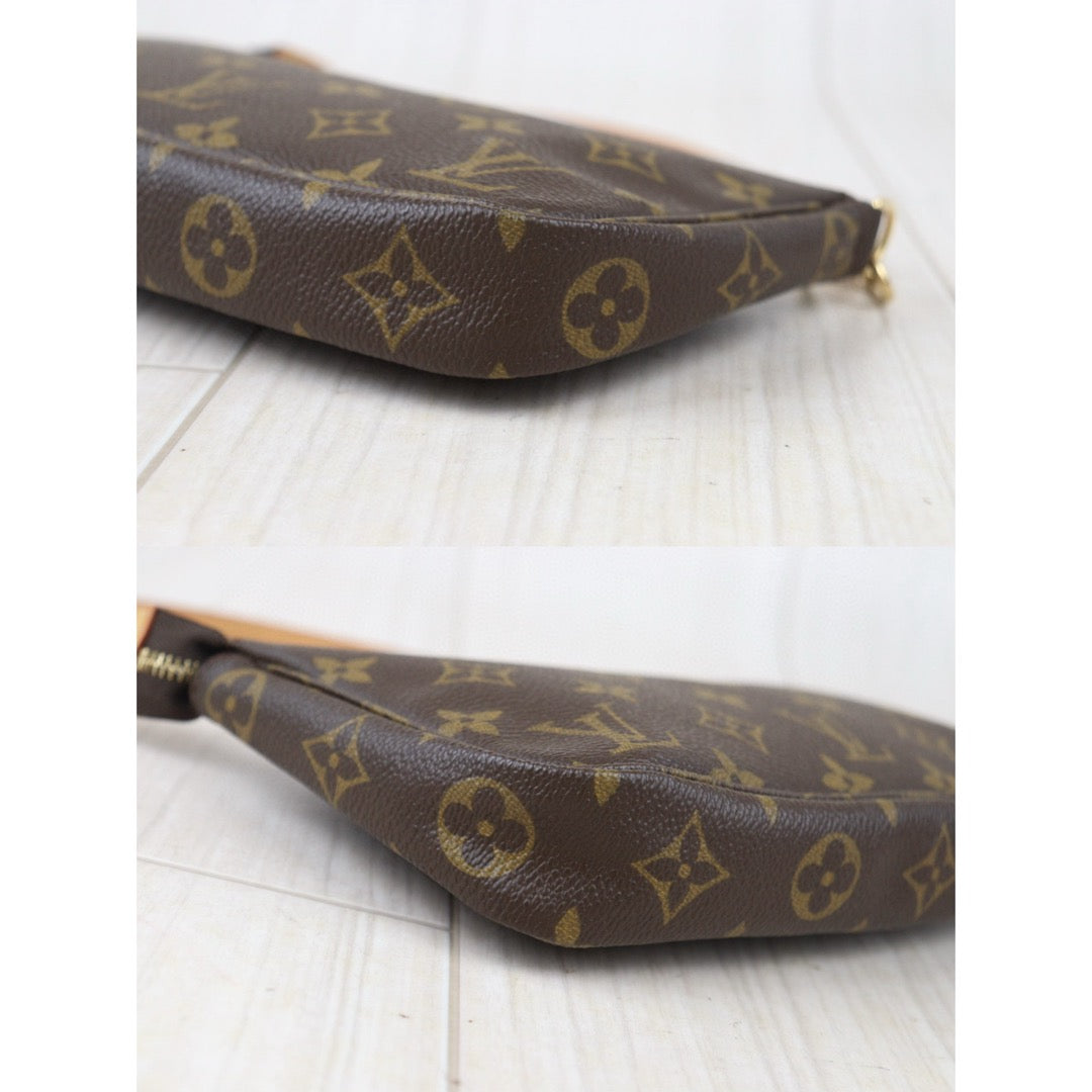 Very Good ( Rank A) ｜ LV Monogram Pochette Accessoires Vintage Model｜24081905