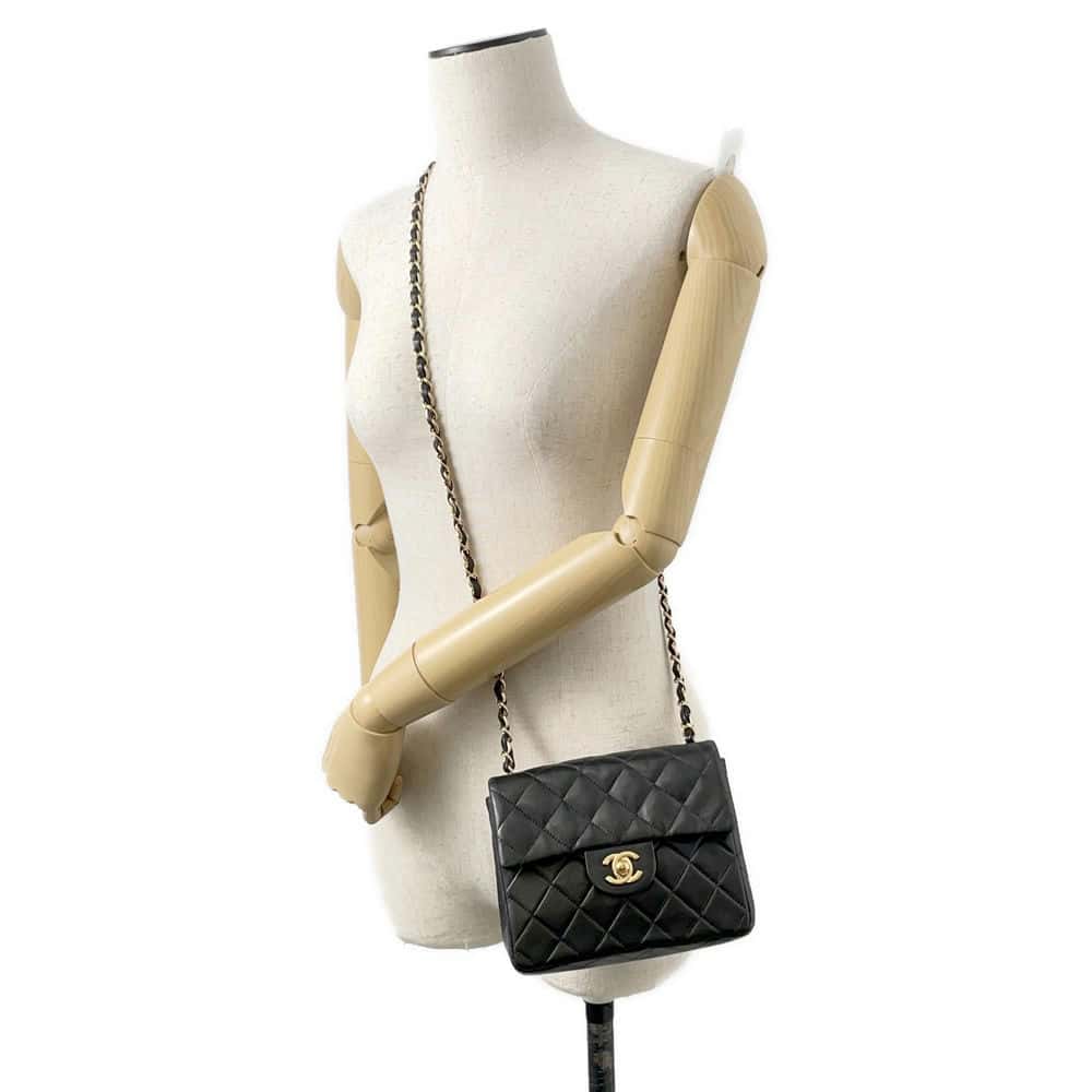 CHANEL Mini Matelasse Single Flap ChainShoulder Bag Black A01115 Lambskin