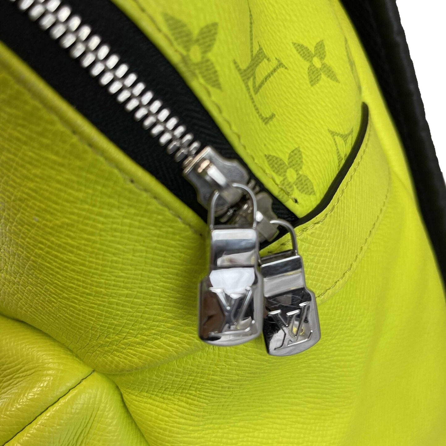 LOUIS VUITTON Taiga Monogram Discovery Backpack Neon Yellow