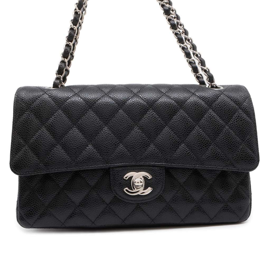 CHANEL Matelasse W Flap ChainShoulder Bag Black A01112 Caviar Leather Size 25