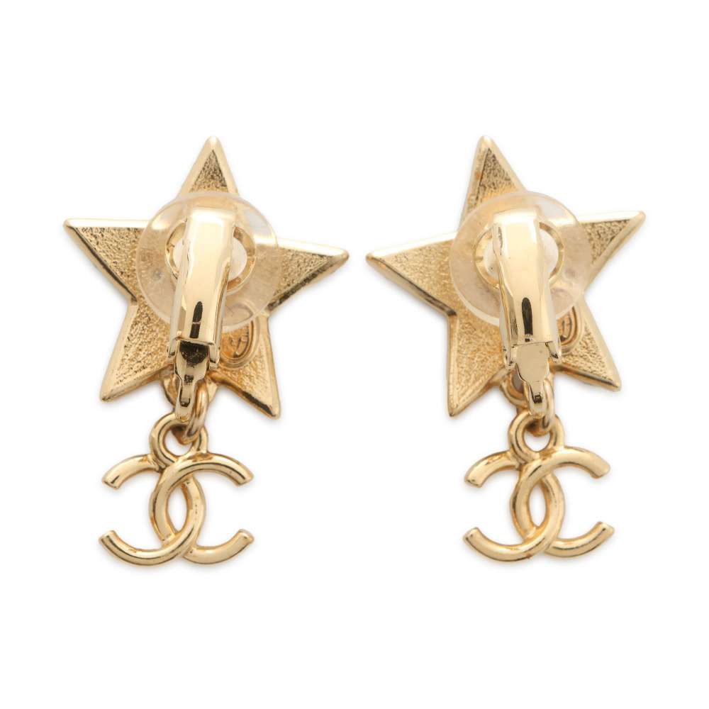 CHANEL CC Logo Star Motif Earrings Black Metal