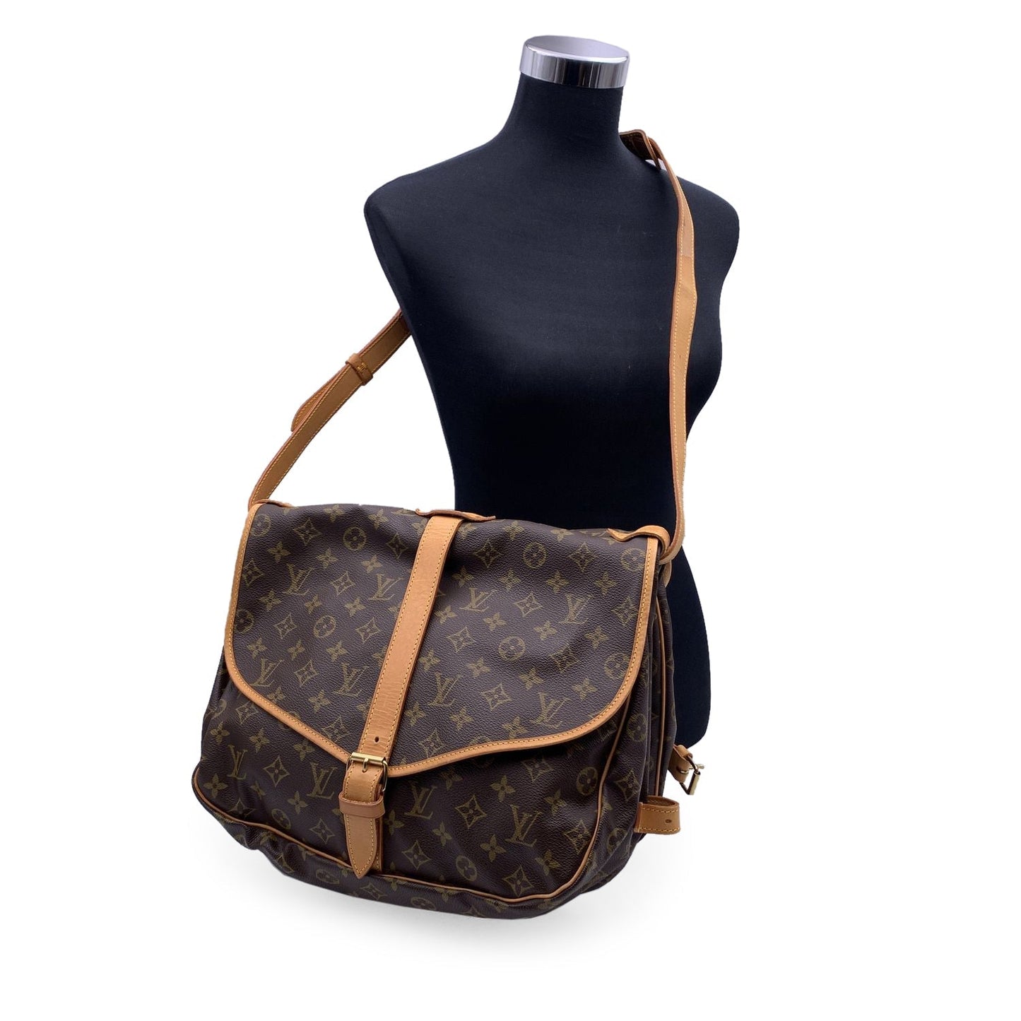 LOUIS VUITTON Vintage Monogram Canvas Saumur 35 Crossbody Bag