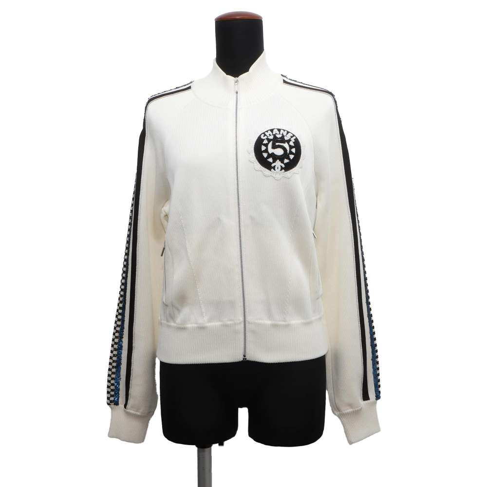 CHANEL CC Logo Sequins Blouson with Logo Patch Size 38 White/Black P74166 Rayon91% Nylon7% Polyurethane2%