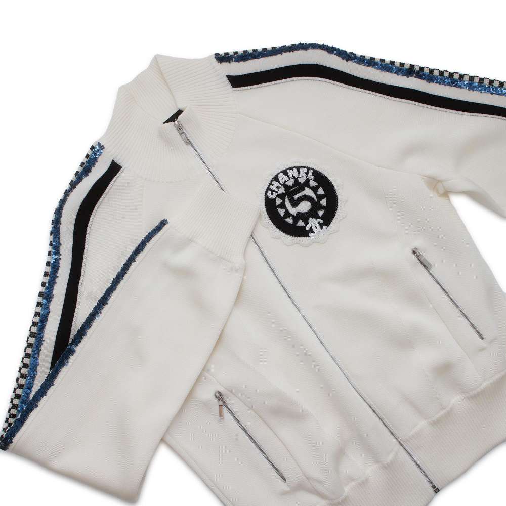 CHANEL CC Logo Sequins Blouson with Logo Patch Size 38 White/Black P74166 Rayon91% Nylon7% Polyurethane2%
