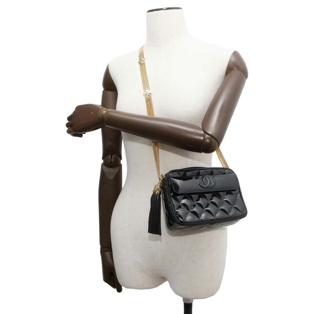 CHANEL Tassel ChainShoulder Bag Black Patent Leather Leather Size Mini